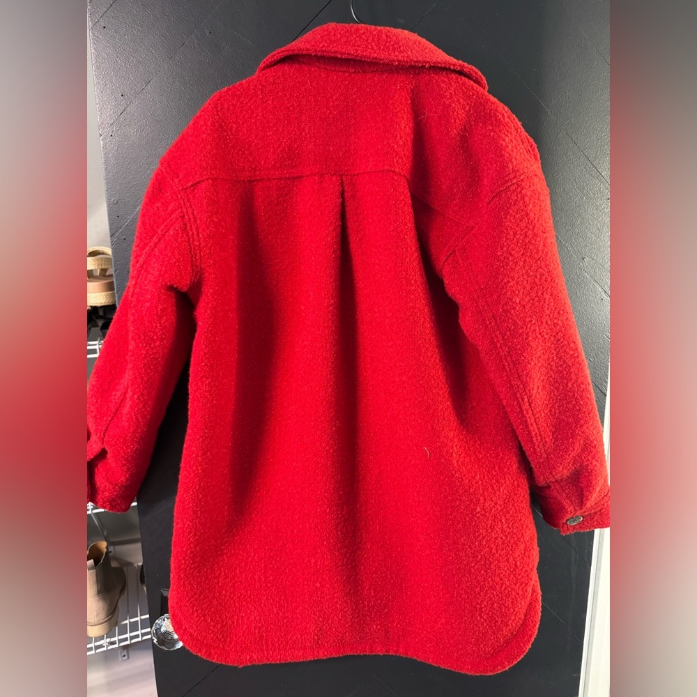 Red shacket - Picture 5 of 5